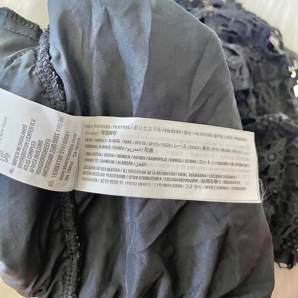 ✨ Abercrombie & Fitch Lace Floral Crochet Lined Black Drawstring Shorts Size S - Picture 5 of 5